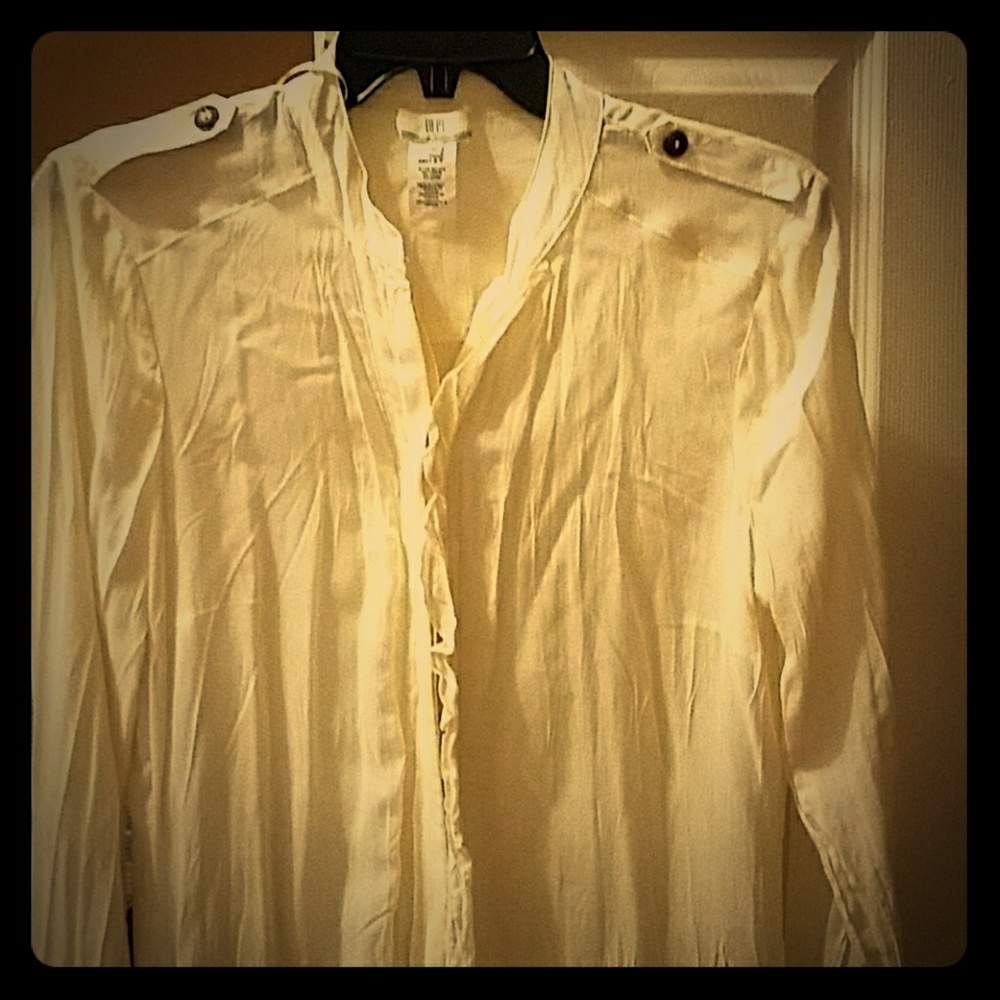 Very lightweight almost sheer Blouse